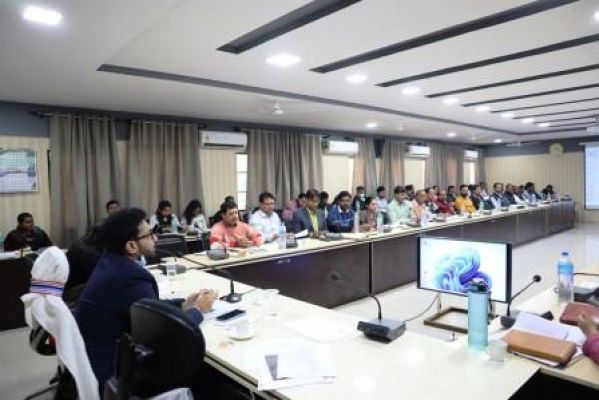 स्कूलों में जारी किए जा रहे जाति प्रमाणपत्र