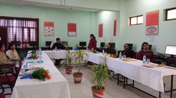 कलेक्टर ने केन्द्रीय विद्यालय प्रबंधन समिति की बैठक, दिए महत्वपूर्ण सुझाव...