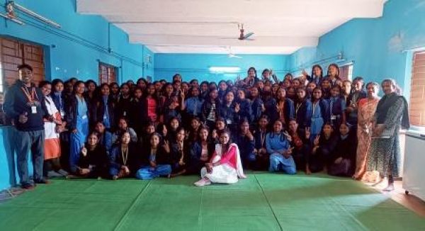 200 से ज्यादा किशोरी बालिकाओं के स्वास्थ्य से जुड़ी समस्याओं की जानकादी