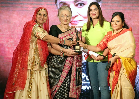 आशा पारेख सहित कई हस्तियां 15वें न्यूज़मेकर्स अचीवर्स अवार्ड से सम्मानित