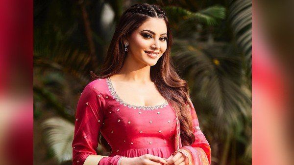 'उसकी 2 पत्नी थी और 4 बच्चे', उर्वशी रौतेला ने बताया यह फेमस शख्स बनाना चाह रहा था उनको तीसरी बीवी