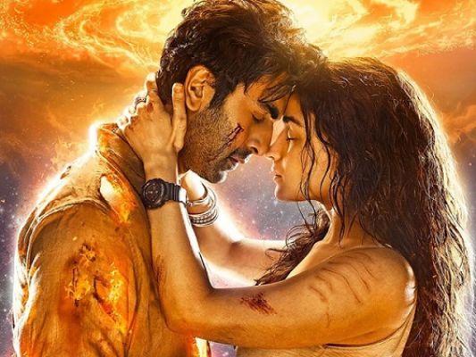 ब्रह्मास्त्र ने बायकॉट गैंग को दिखाया ठेंगा, 2 दिन में कमाई 100 करोड़ के पार