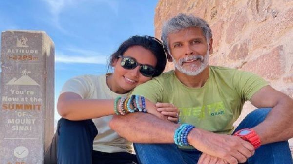  बर्तन धोने वाले लिक्विड के विज्ञापन को लेकर फंस गए मिलिंद सोमन, लोगों ने कह दी ऐसी बात