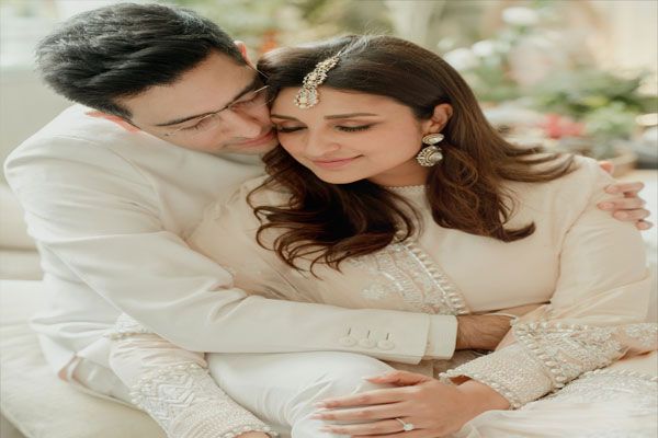 बेटी की सगाई पर परिणीति चोपड़ा की मां ने लिखा इमोशनल नोट