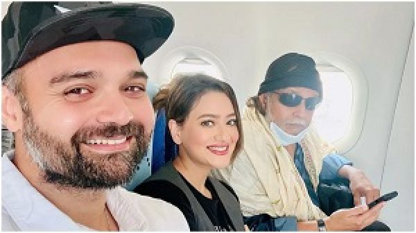  बेटे-बहू संग वेकेशन पर निकले मिथुन चक्रवर्ती