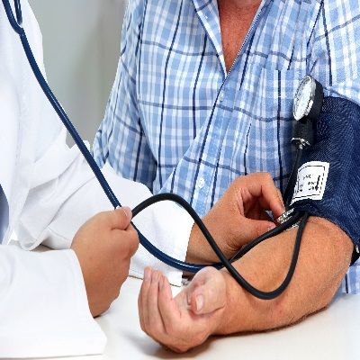 ब्लड प्रेशर बढ़ने पर सुबह दिखते हैं ये लक्षण