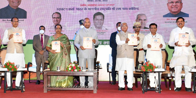 आयुर्वेद में गुणवत्ता, शोध और अनुसंधान का समय, हमें चुनौतियों को स्वीकार करना होगा : राष्ट्रपति