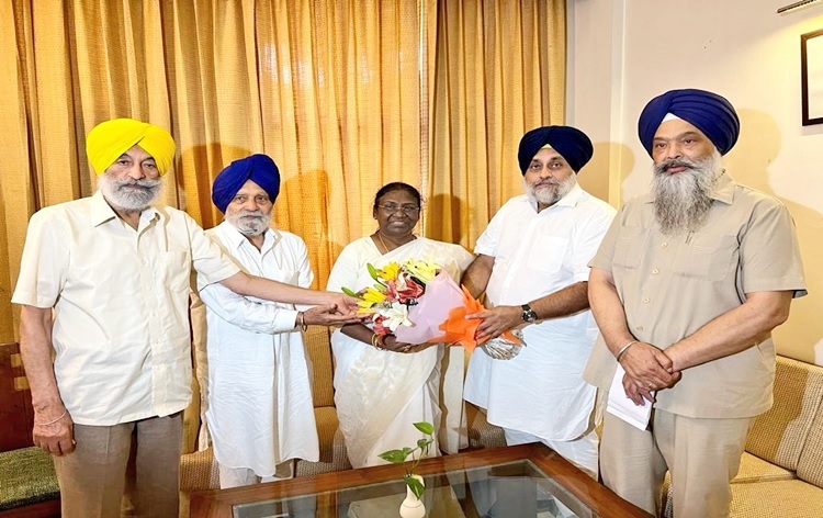 शिरोमणि अकाली दल ने राजग की राष्&zwj;ट्रपति उम्&zwj;मीदवार द्रोपदी मुर्मू को समर्थन की घोषणा की