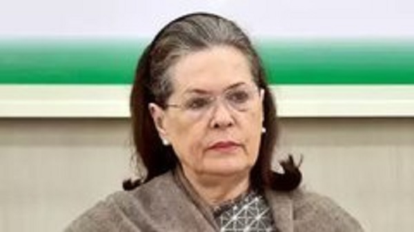 सोनिया गांधी पूछताछ के लिए तीसरी बार ईडी के समक्ष पेश हुईं