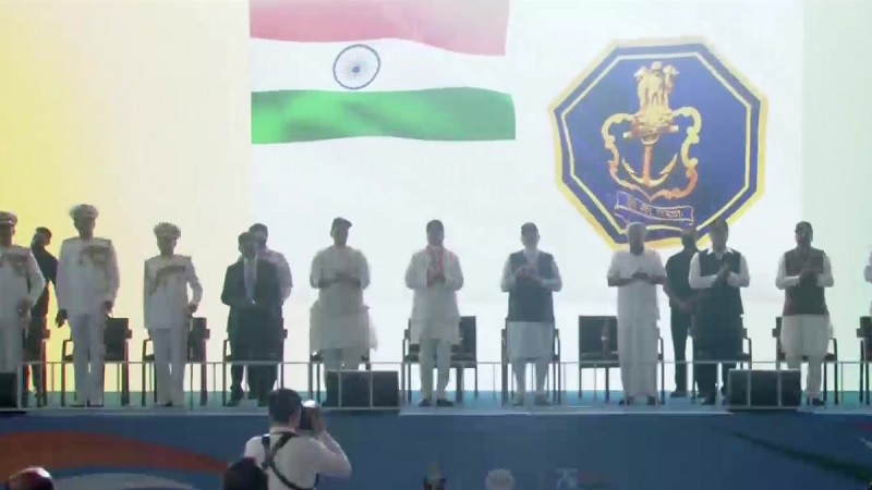 छत्रपति शिवाजी महाराज से प्रेरित निशान नौसेना के ध्&zwj;वज में लहराएगा : नरेंद्र मोदी