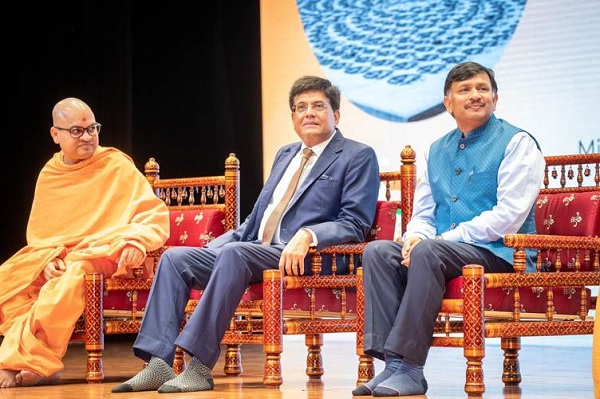 स्वामीनारायण भगवान ने हमेशा मानवता और समाज की सेवा में विश्वास किया : गोयल