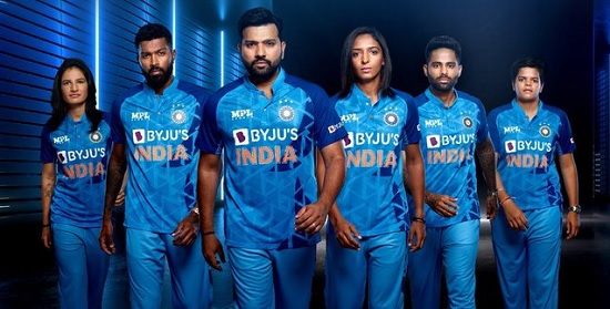 लाइट ब्लू में नजर आएंगे भारतीय सितारे, टीम इंडिया की नई जर्सी लॉन्च