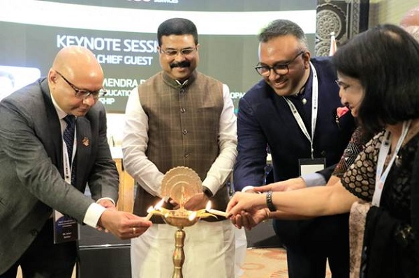 विशाल आबादी को शिक्षित और कुशल बनाना आज की चुनौती : धर्मेन्&zwj;द्र प्रधान