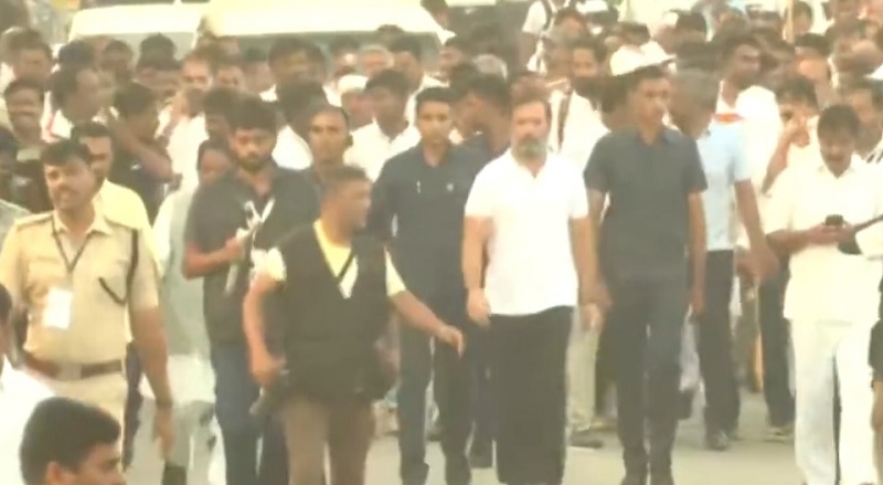भारत जोड़ो यात्रा दिन 45 : राहुल ने रायचूर के येरागेरा गांव से शुरू की पदयात्रा