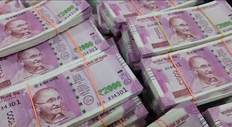 8 करोड़ के नकली नोट के साथ 2 गिरफ्तार...