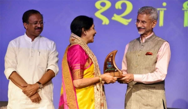 भारत में जन्मी लेखिका को ऑस्ट्रेलिया में 12वें विश्व हिंदी सम्मेलन में सम्मानित किया गया