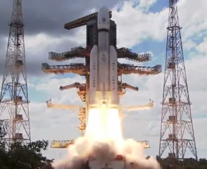 चंद्रयान-3 ने भरी उड़ान, 40 दिन का रहेगा सफर...