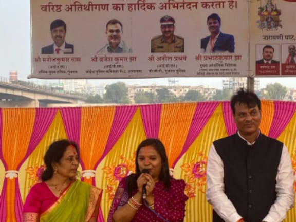 अहमदाबाद के नारायण घाट पर भव्य छठ पूजा का हुआ आयोजन