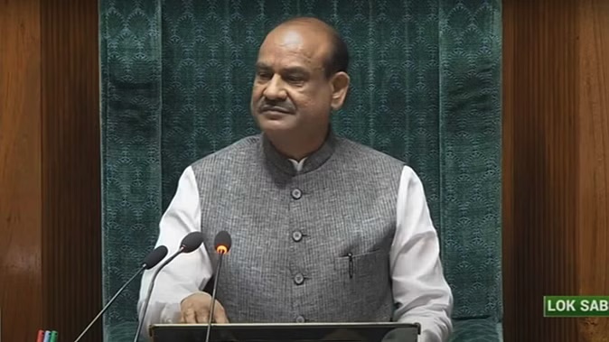  पूरे सत्र के लिए निलंबित हुए 31 सांसद, तीन अन्य पर रिपोर्ट आने तक रोक