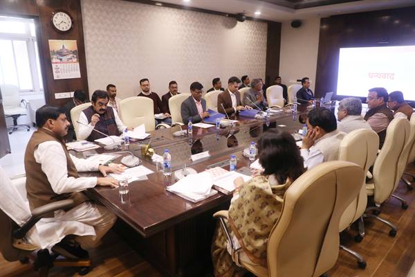 शहरों की सुंदरता का रखें ध्यान : मुख्यमंत्री डॉ. यादव