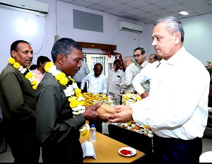 राष्ट्रीय लाइनमैन दिवस पर सम्मानित हुए लाइनमैन