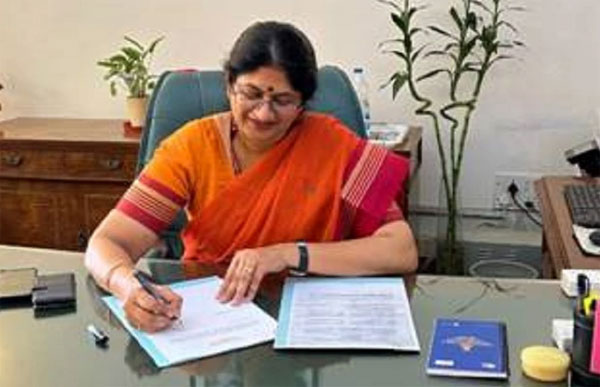  शेफाली शरण ने पत्र सूचना कार्यालय के डीजी का कार्यभार संभाला