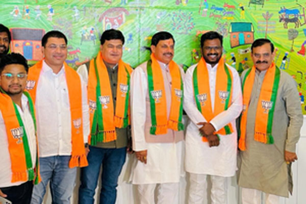 छिंदवाड़ा के महापौर भाजपा में शामिल