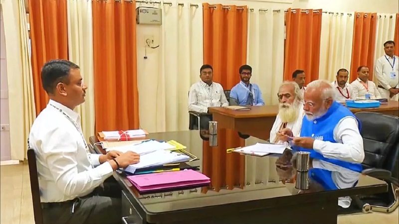 पीएम मोदी ने पहले कालभैरव से अनुमति ली, फिर भरा नामांकन