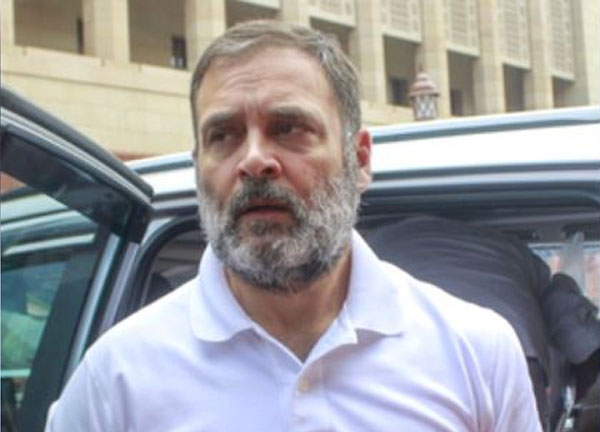 मानहानि मामले में सुल्तानपुर कोर्ट में पेश हुए राहुल गांधी, आरोपों से किया इनकार