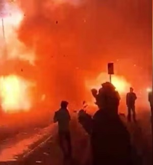 प्रसव के बाद महिला को घर छोड़ने जा रही एंबुलेंस में ब्लास्ट