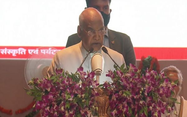 राष्&zwj;ट्रपति ने उत्&zwj;तर प्रदेश में संत कबीर अकादमी और अनुसंधान केन्&zwj;द्र का किया उद्घाटन