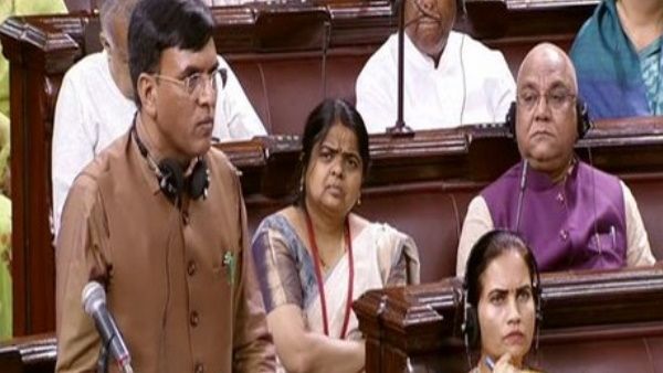  स्&zwj;वास्&zwj;थ मंत्री मंडविया ने कहा- लोगों को मंकीपॉक्स से डरने की जरूरत नहीं है