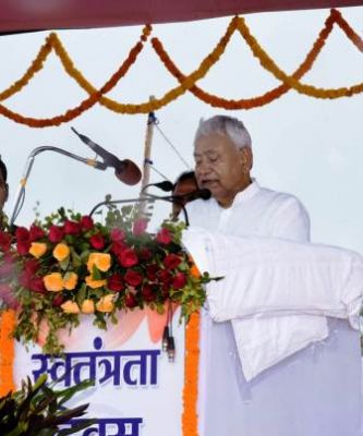 सीएम का बड़ा ऐलान, 10 लाख रोजगार देने की घोषणा...