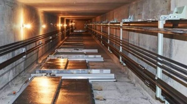 निर्माणाधीन इमारत की लिफ्ट गिरी, 7 मजदूरों की मौत...