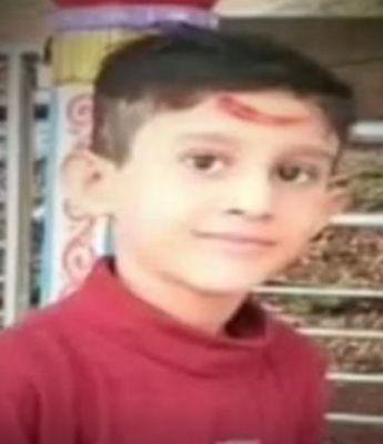 OMG : चॉकलेट ने ले ली 8 साल के बच्चे की जान, गले में फंसने से घुटा दम