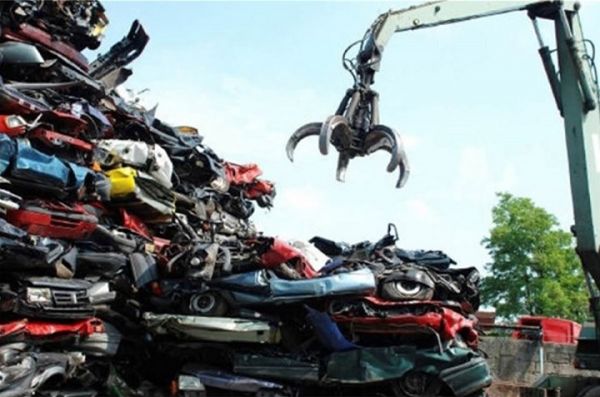 पुरानी गाड़ियों का निपटारा करने सामने आई ये तीन कंपनियां...