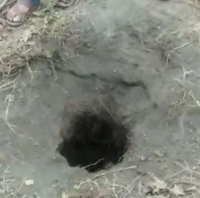 बोरवेल में गिरा बच्चा, बचाव के लिए जुटी प्रशासन की टीम...