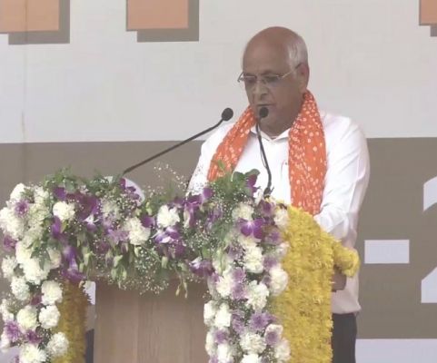 भूपेंद्र पटेल ने दूसरी बार ली गुजरात के मुख्यमंत्री पद की शपथ...