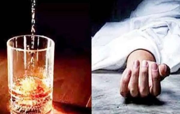 जहरीली शराब पीने से अब तक 14 लोगों की मौत