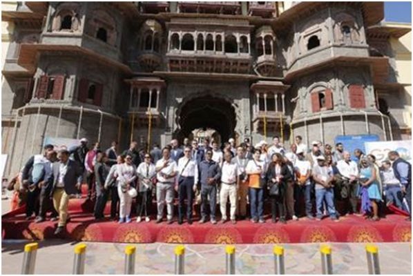 जी-20 की मीटिंग के पहले दिन डेलिगेट्स ने इंदौर में किया हेरिटेज वॉक