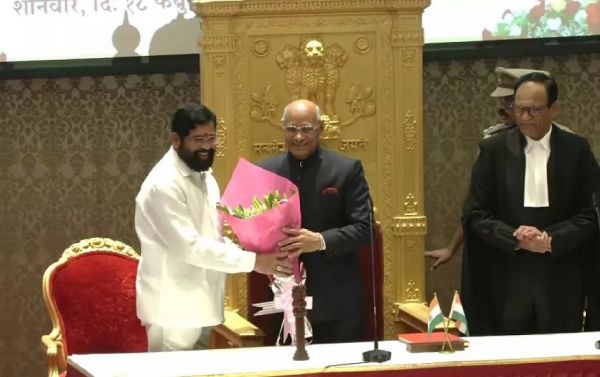 रमेश बैस में मराठी में ली शपथ, संभाला महाराष्ट्र के नए राज्यपाल का पद...