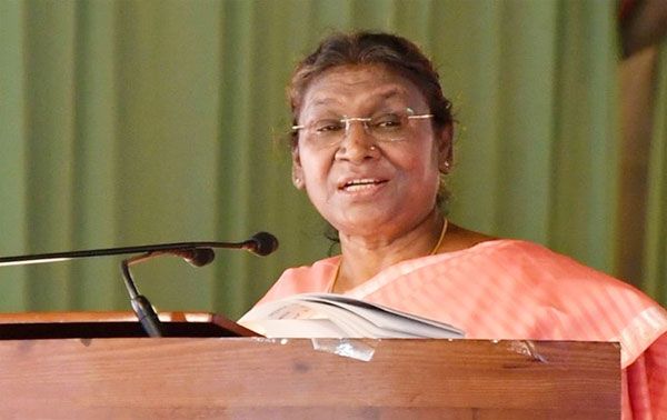  न्&zwj;याय पाने के रास्&zwj;ते में खर्च सहित अनेक बाधाएं : राष्ट्रपति