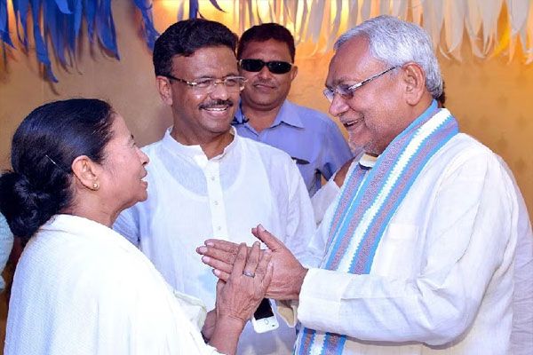  कोलकाता में ममता से, लखनऊ में अखिलेश से मिलेंगे नीतीश