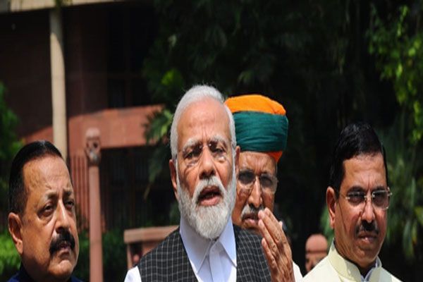 मणिपुर की घटना शर्मनाक, दोषियों को नहीं बख्शेंगे : पीएम मोदी