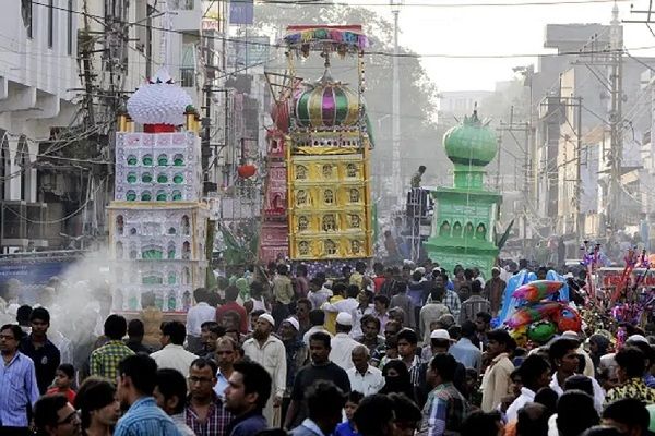 हाईटेंशन तार की चपेट में आने से ताजिया में ब्लास्ट, 4 की मौत, कई गंभीर