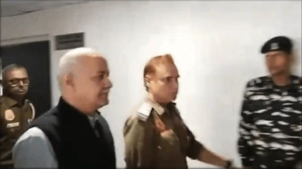  मनीष सिसोदिया को नहीं मिली राहत, फिर बढ़ी न्यायिक हिरासत...