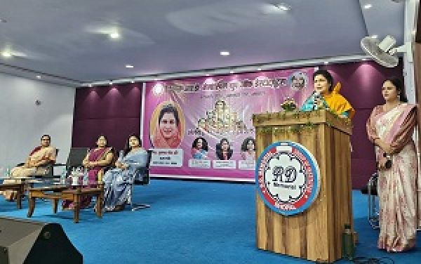 सृष्टि पर अगर ईश्वर की सबसे सुंदर, अनुपम और ताकतवर कृति कोई है तो वह नारी है : राज्य मंत्री