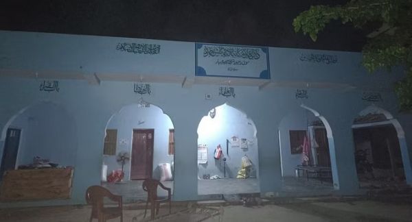  मदरसे में फटा बम, मौलाना और छात्र घायल...