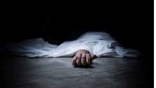 बस के अंदर नहीं थी जगह तो छत पर बैठे लोग, आए गए करंट की चपेट में