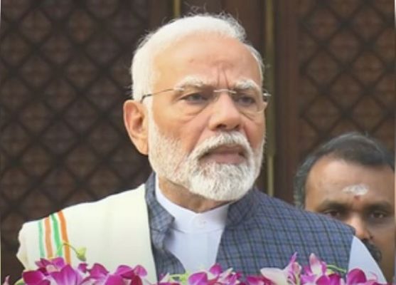 मुंबई नौका दुर्घटना में मृतकों के परिजनों को राहत कोष से 2-2 लाख रुपए